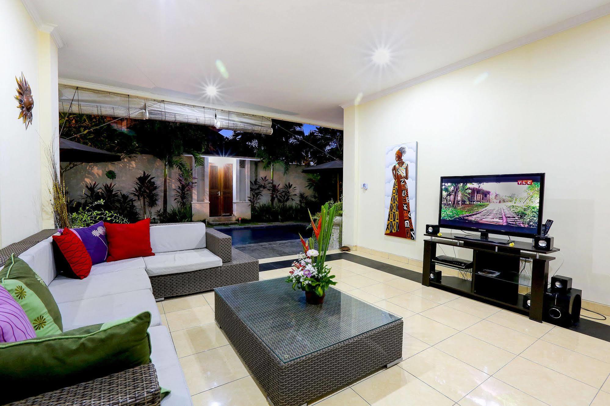 Villa Alleira Seminyak By Best Deals Asia Hospitality Exteriör bild
